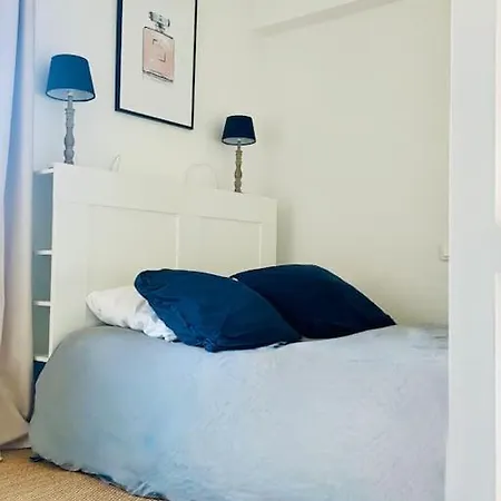 Apartment Face A : L'amiraute